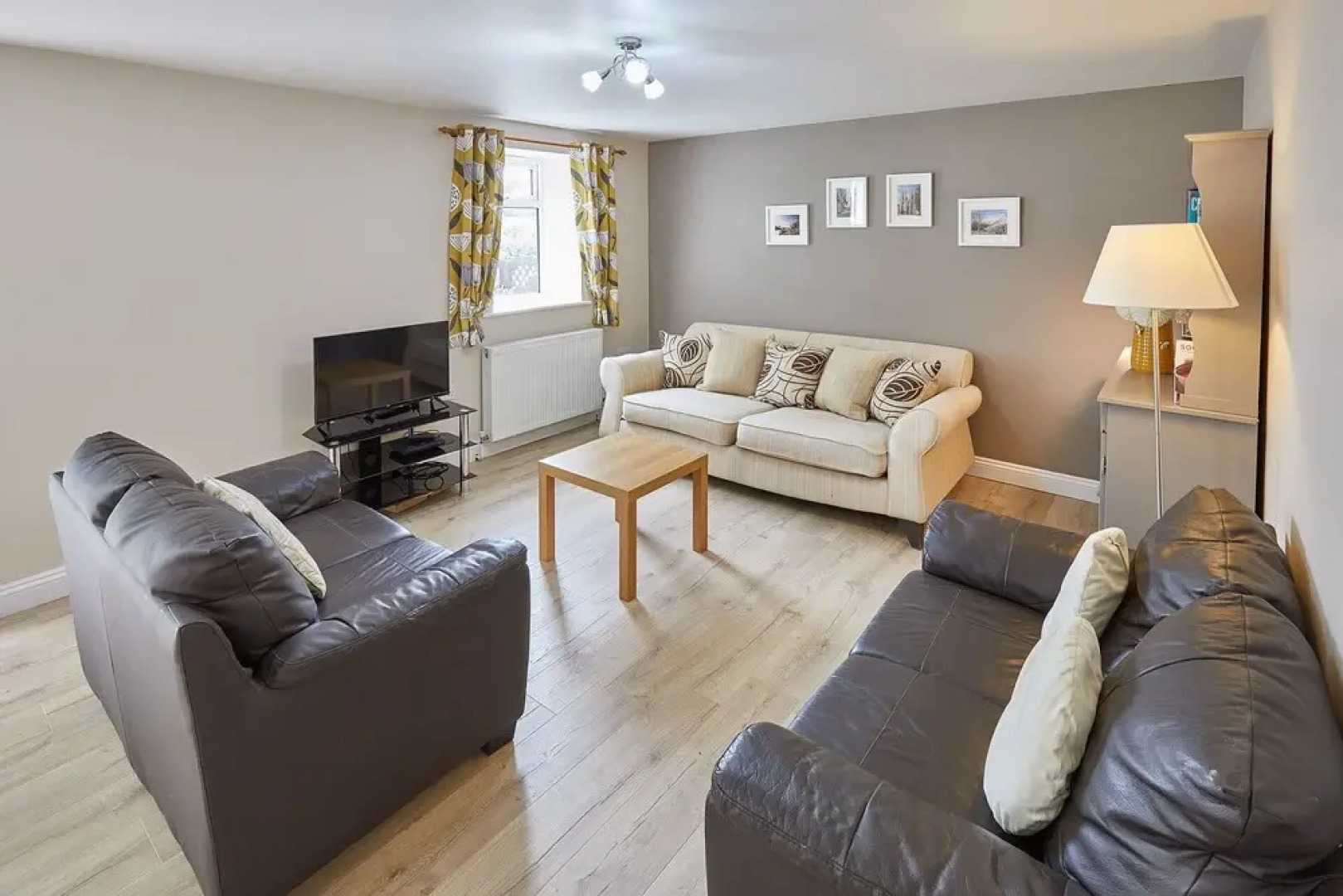 Host Stay Holly Brook Barn