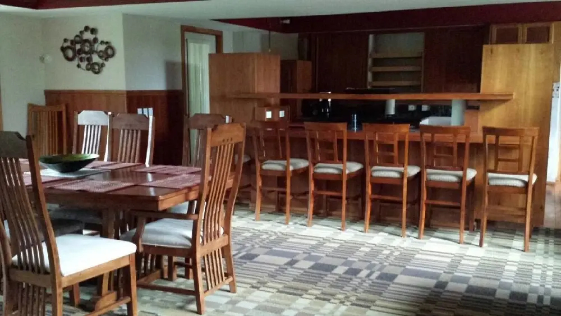 Log Gables- Dresser House