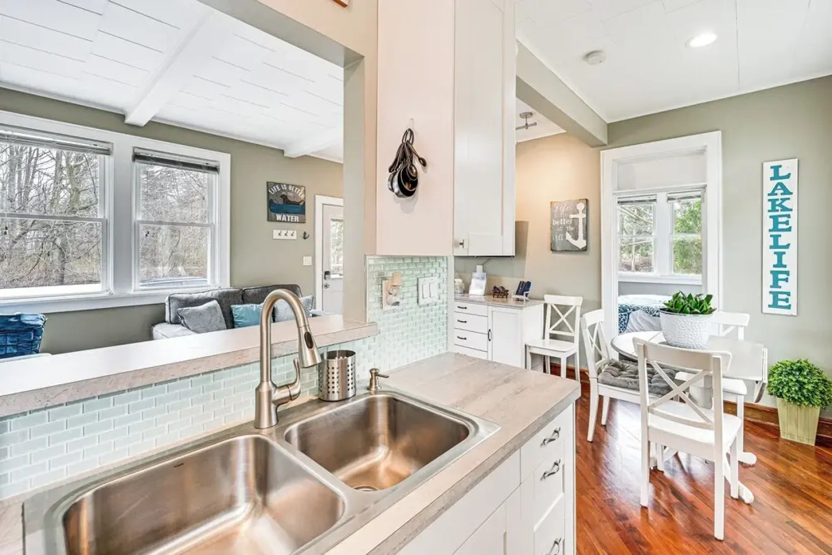 1/2 Mi to Beach & Lake Michigan: Condo w/ Pool!