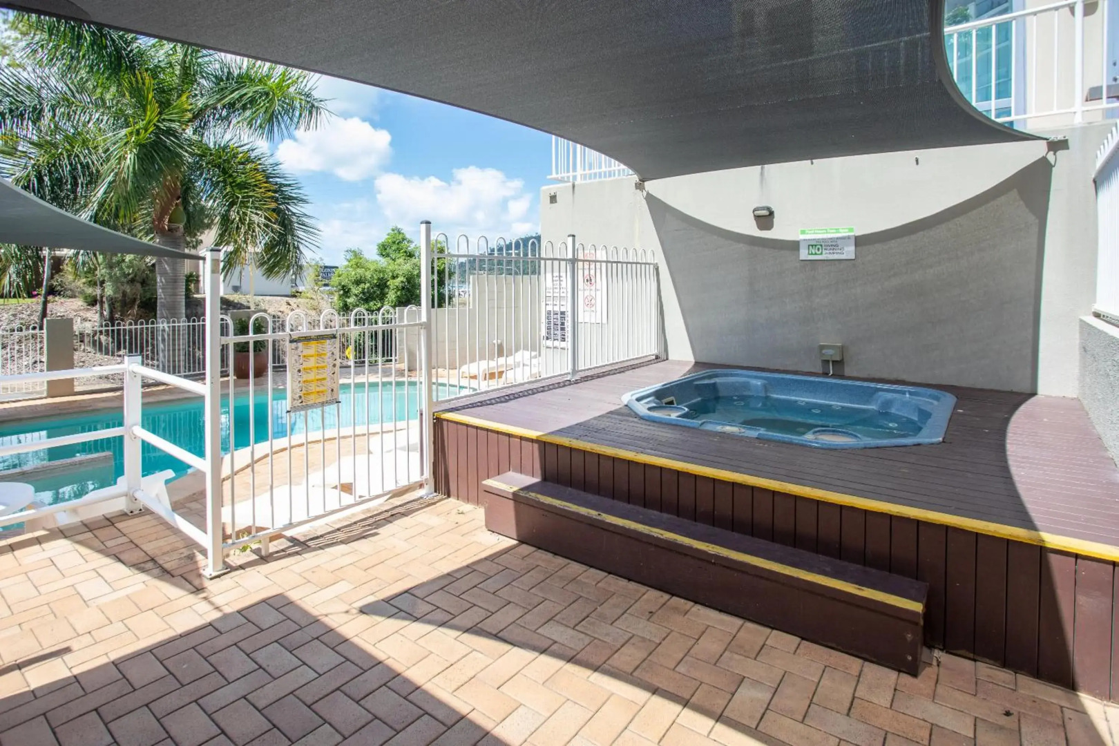 ☆Airliedise☆NO hills☆5min walk 2 Port of Airlie/Ferry terminal☆WiFi☆Netflix