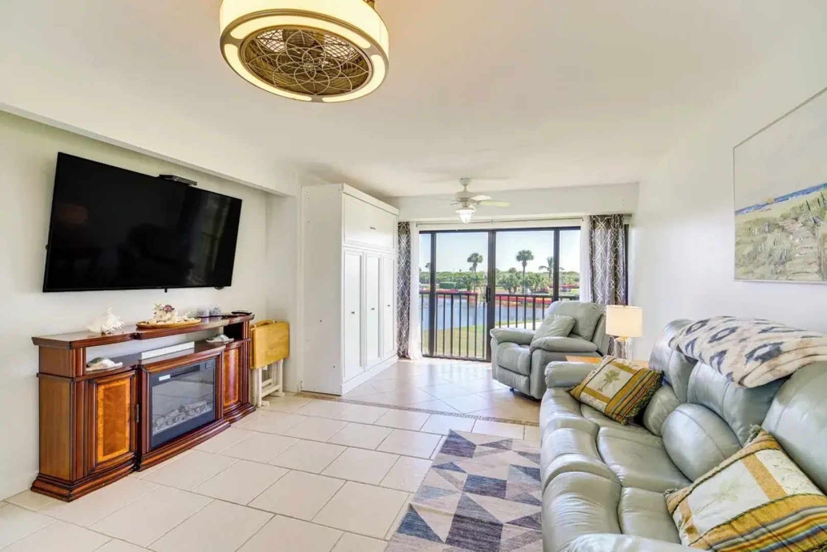 2 Mi to Fort Pierce Jetty: Coastal Florida Condo