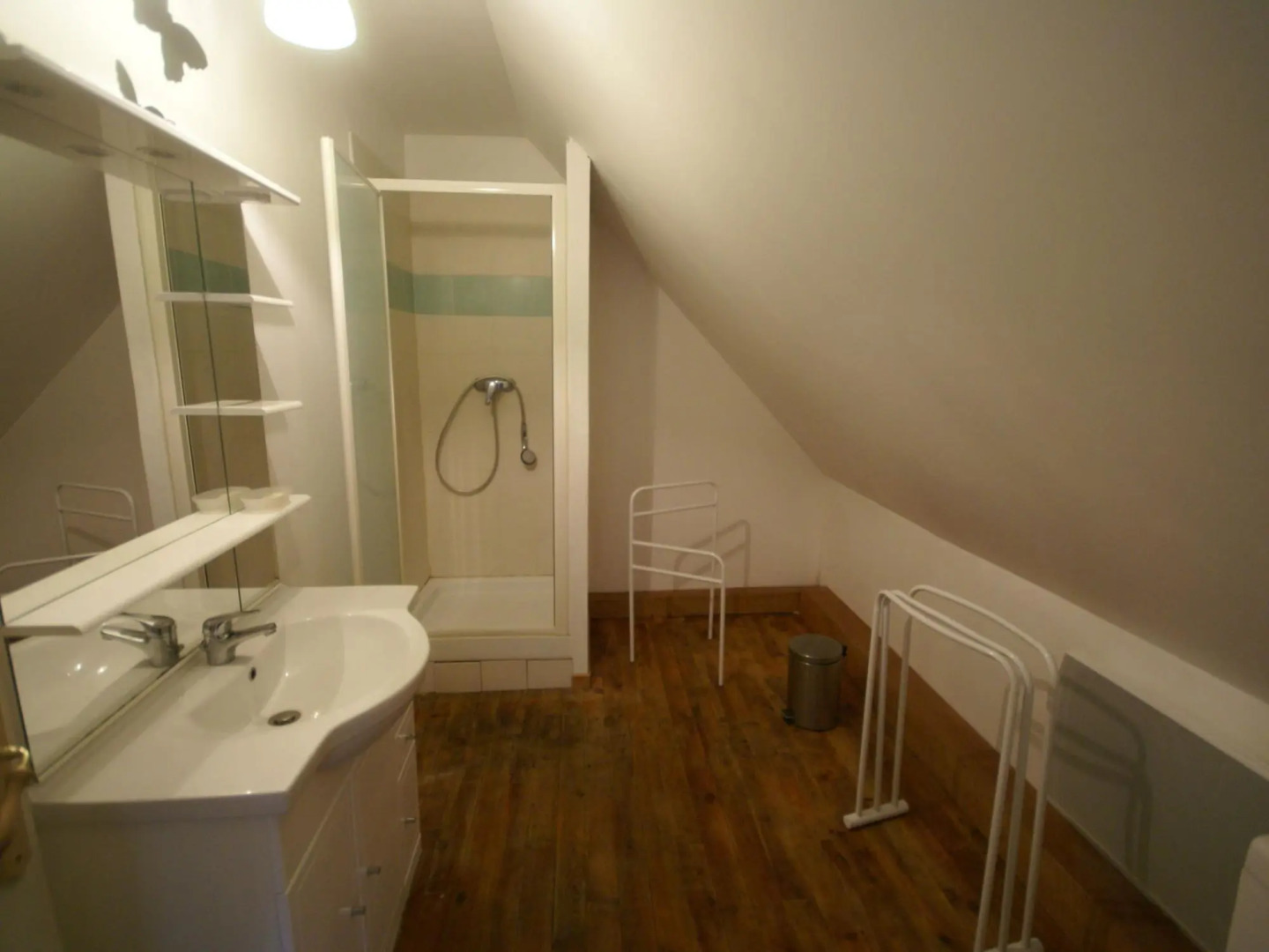 Classic Cottage in Le Bourg-dun With Garden