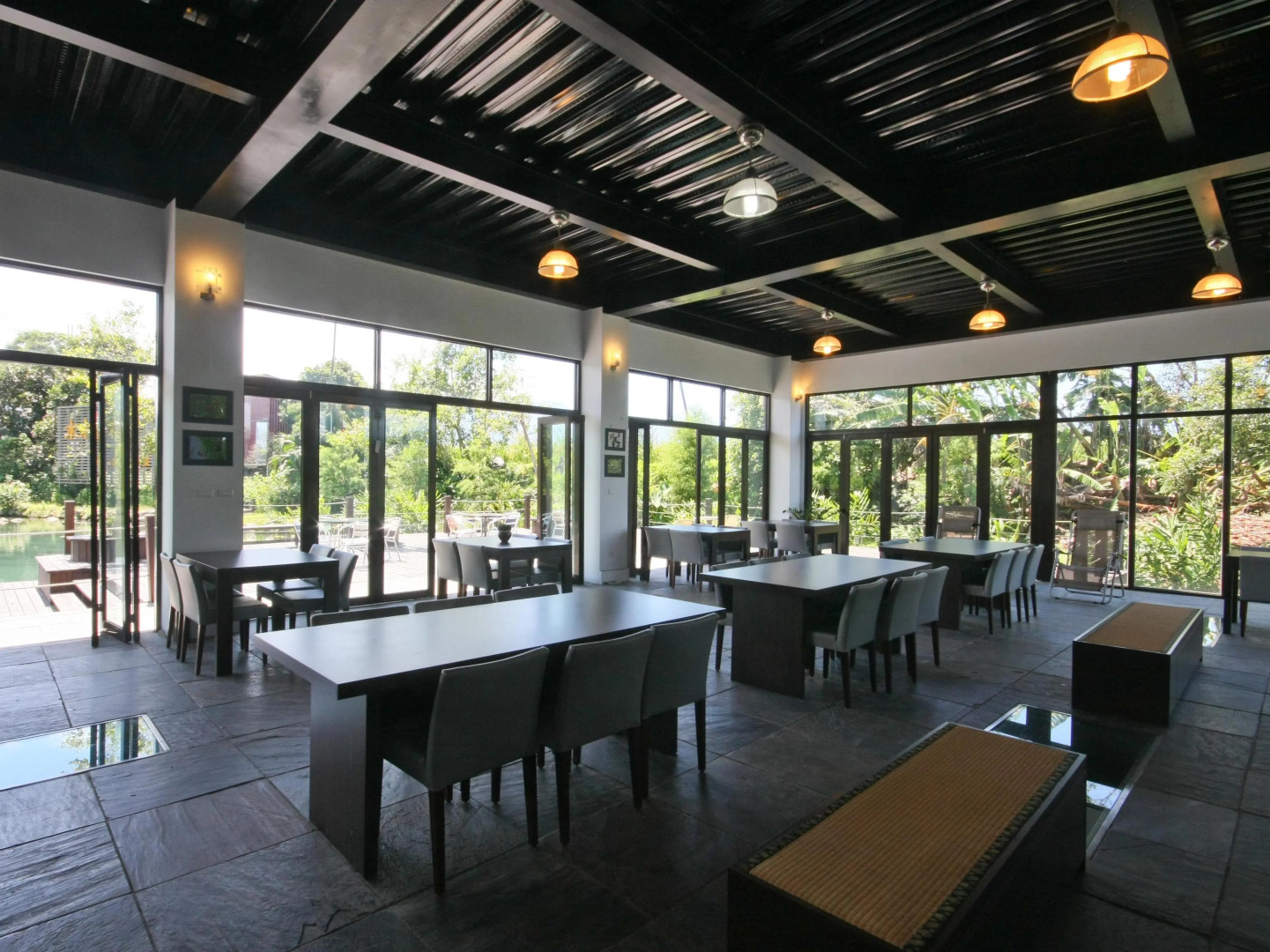 Beauty Spring and Harvest B and B