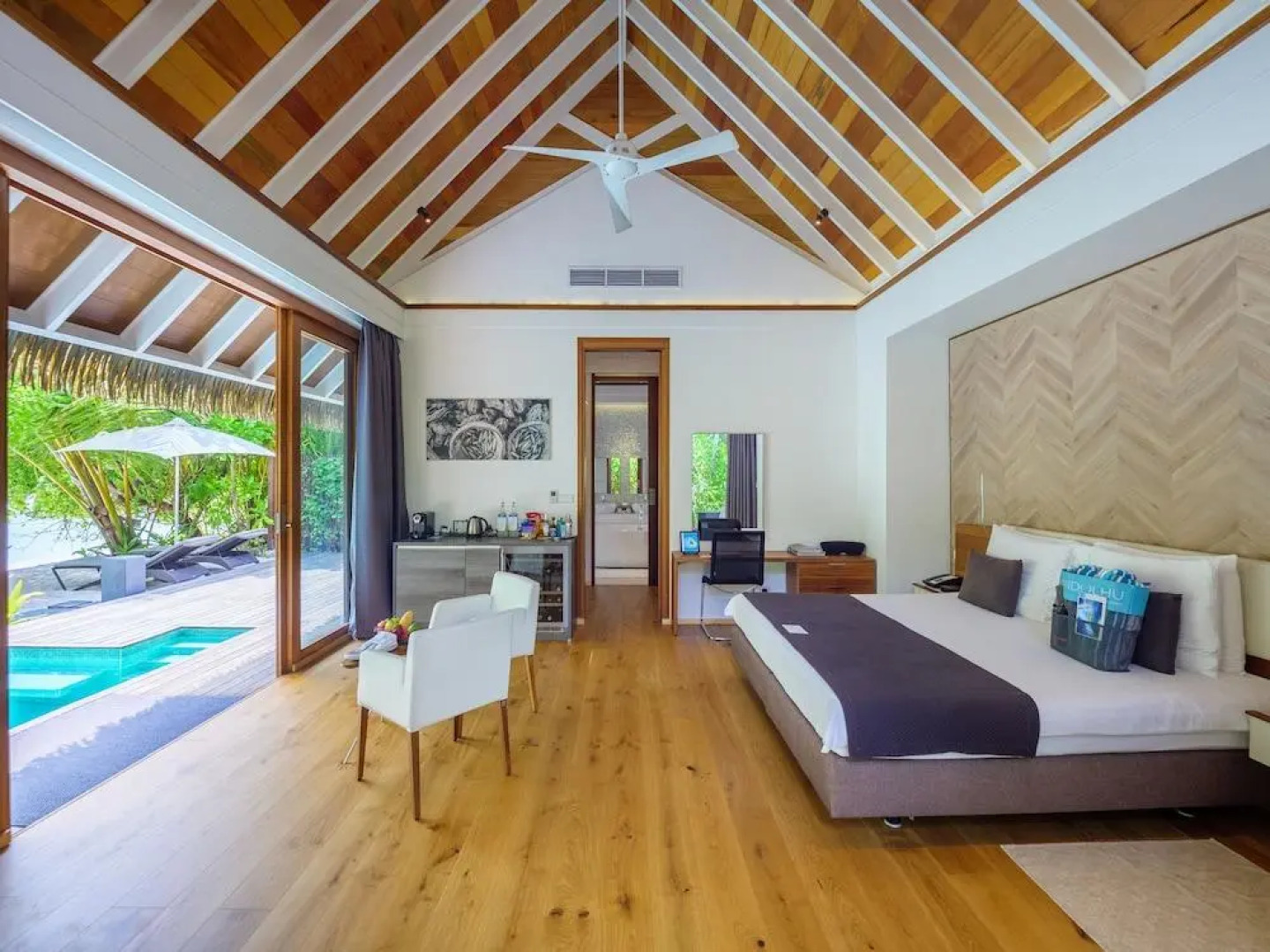 Курорт Kandolhu Maldives