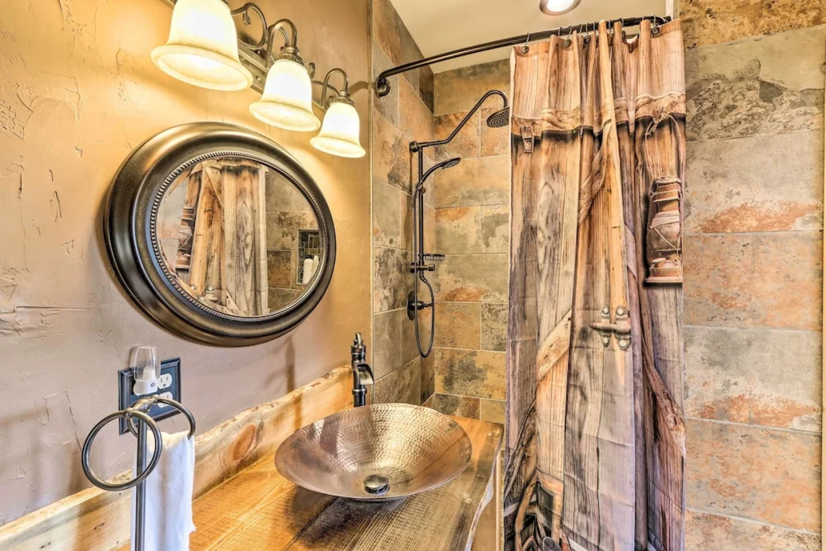 Mineral Bluff Cabin Near Lake Blue Ridge!