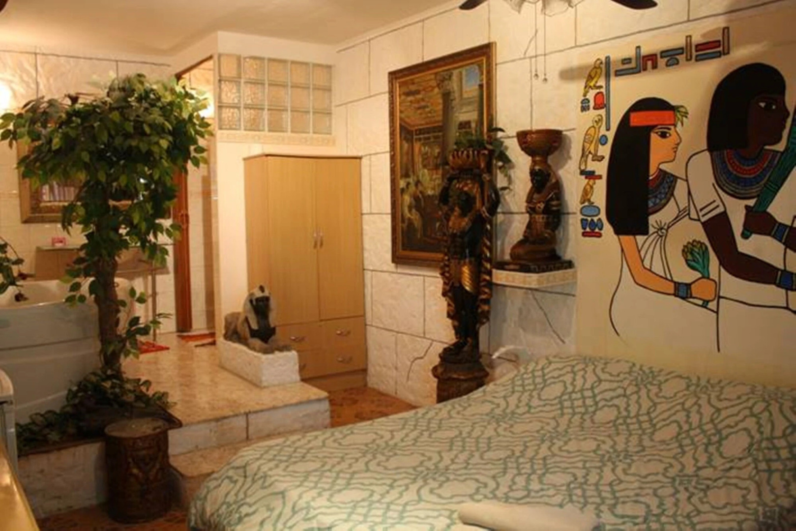 Kokomos Beach Resort