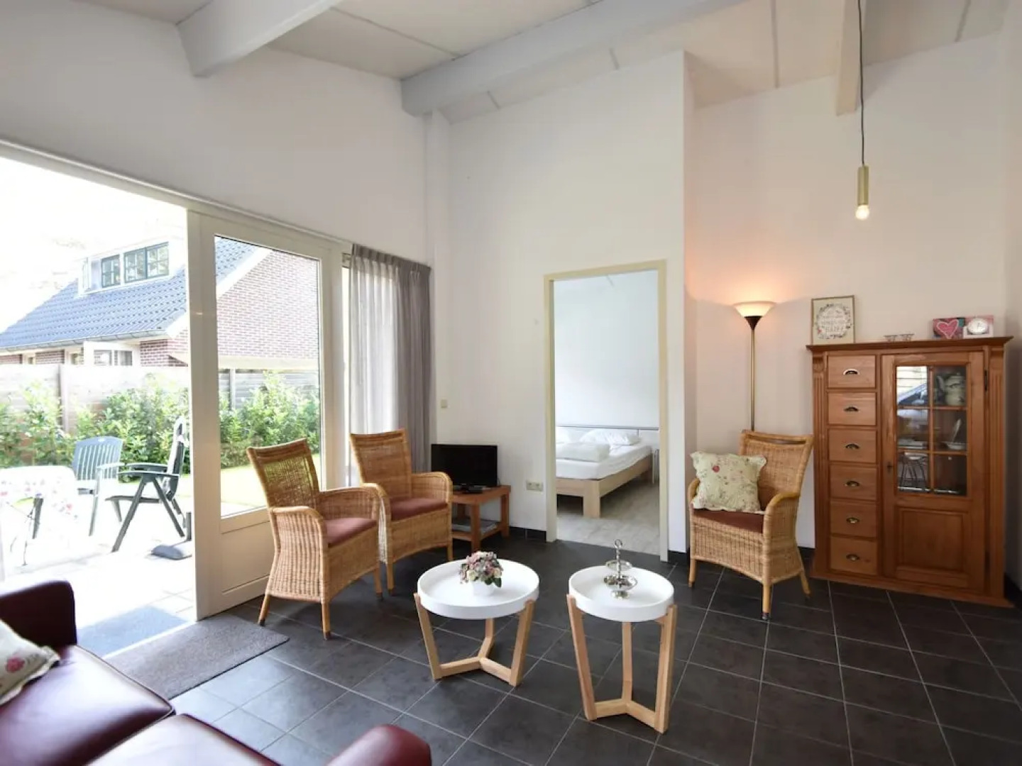 Modern Holiday Home With a Luxury Walk-in Shower and Enclosed Private Garden in Putten