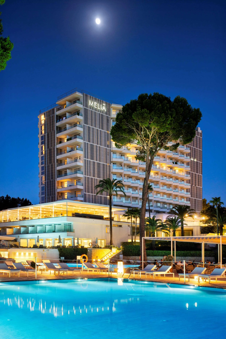 Отель Melia Calviá Beach