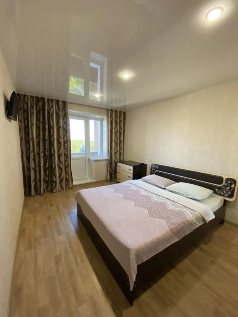 Желтый Нарцисс на улице Пархоменко