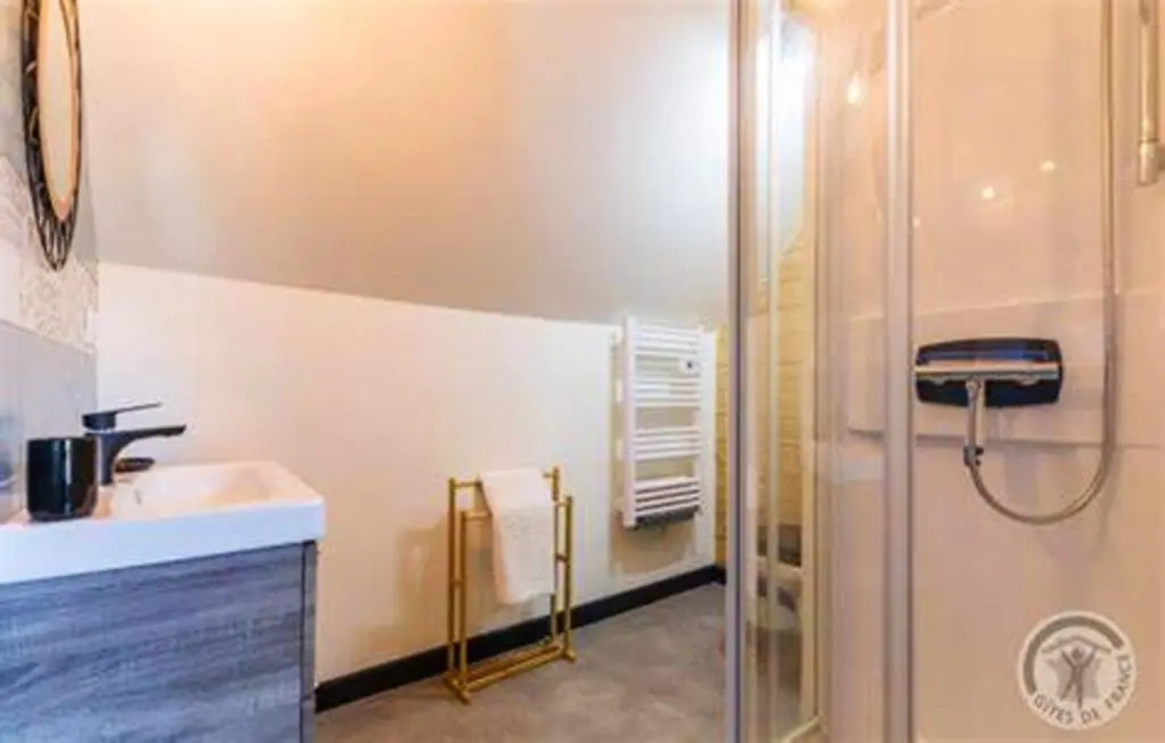 Maison de 2 chambres avec piscine partagee jardin clos et wifi a Pontorson