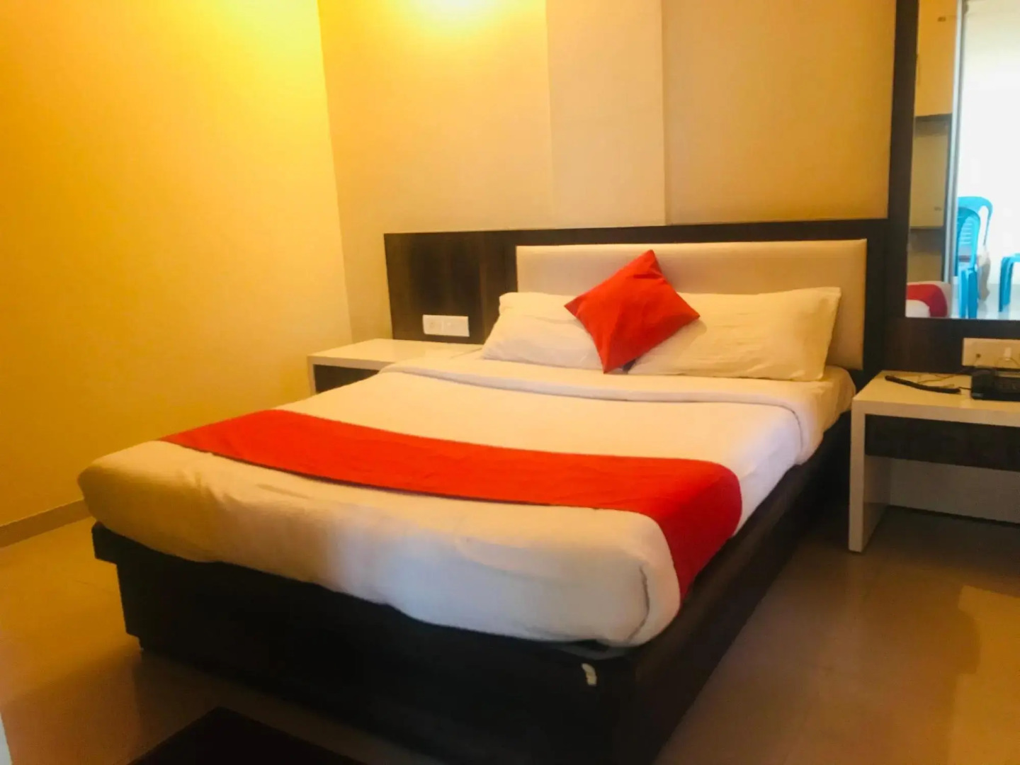 Rio Restotel Humming Bird