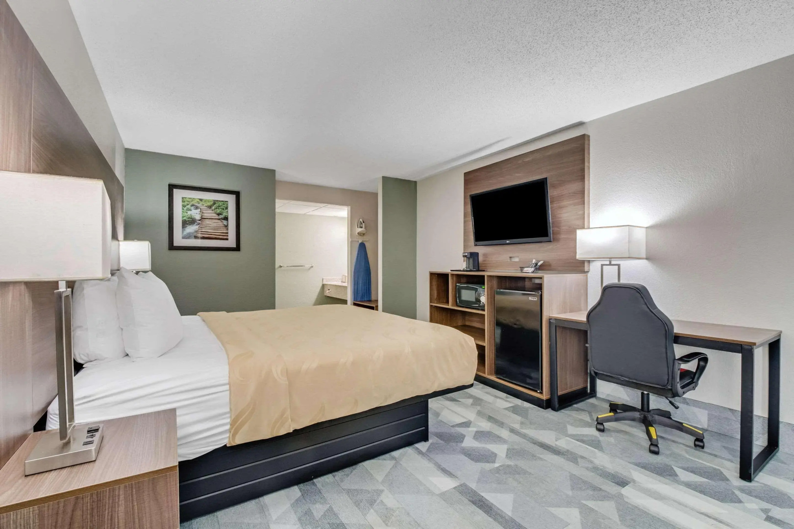 Quality Inn Dalton East