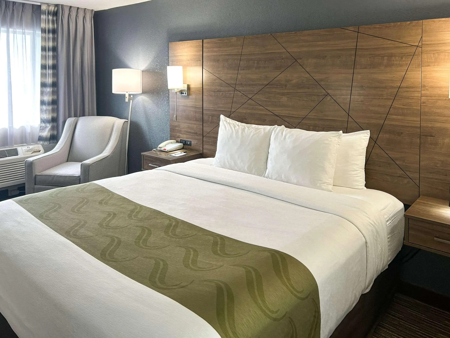 Quality Inn & Suites Northampton - Amherst