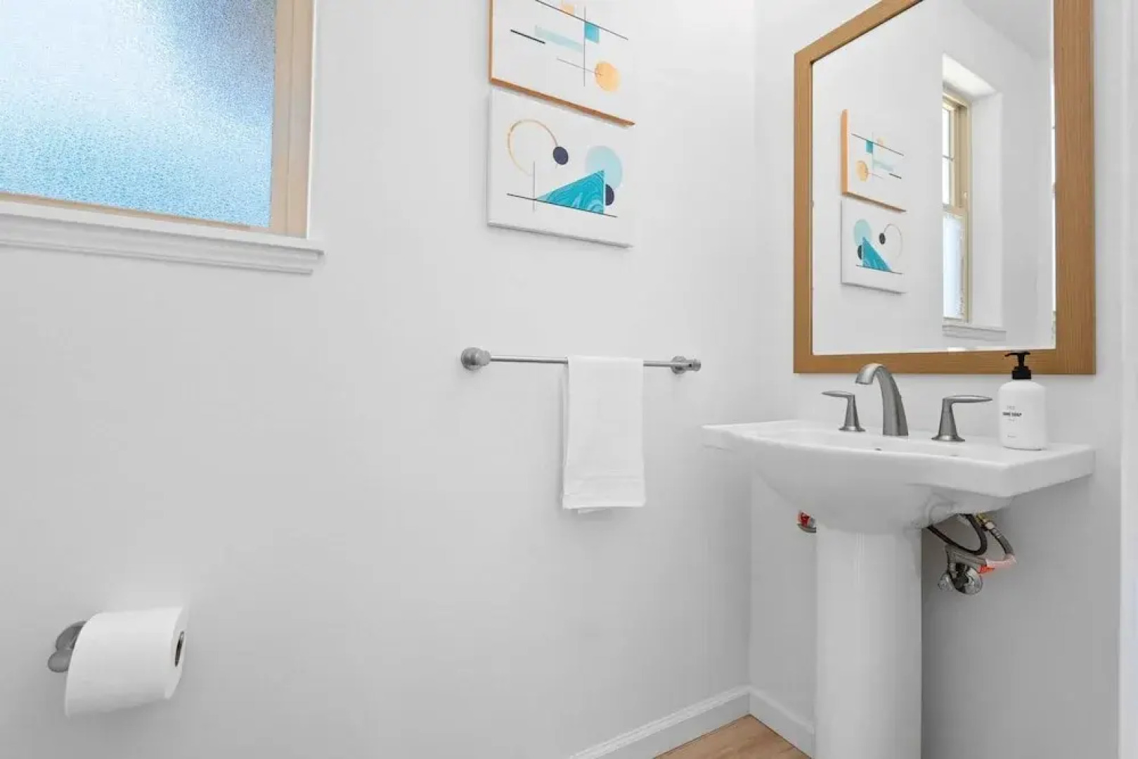 Ocean Views, Modern New Build, Yard 10min to Beach Ocean Escape by Avantstay