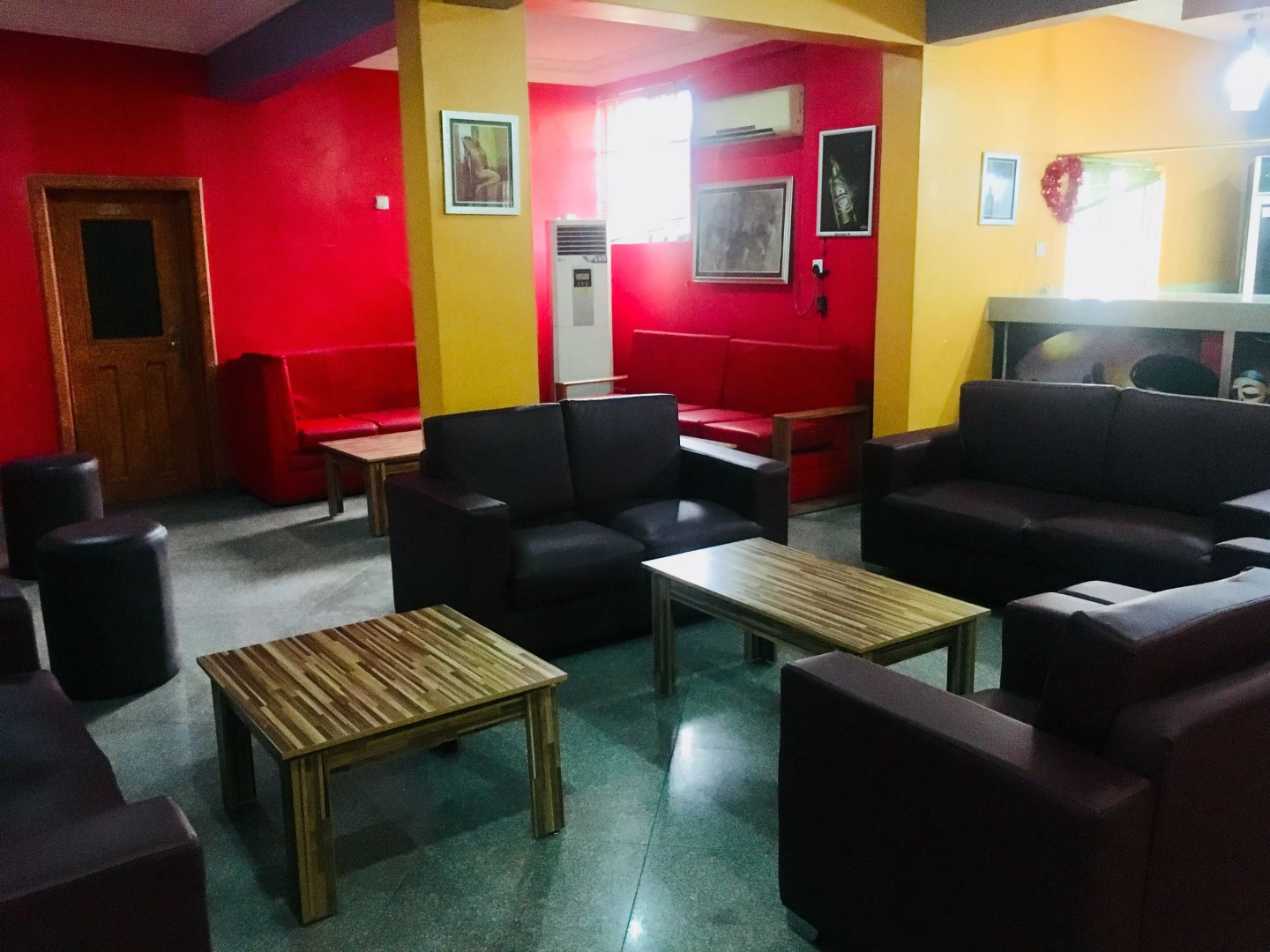 Duoban Hotel & Suite