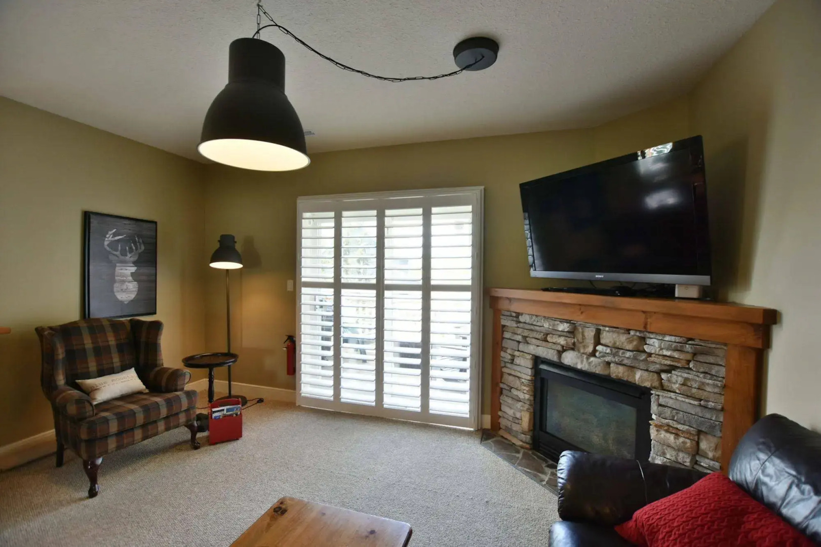 The Lodges at Blue Mountain - Historic Snowbridge Condos