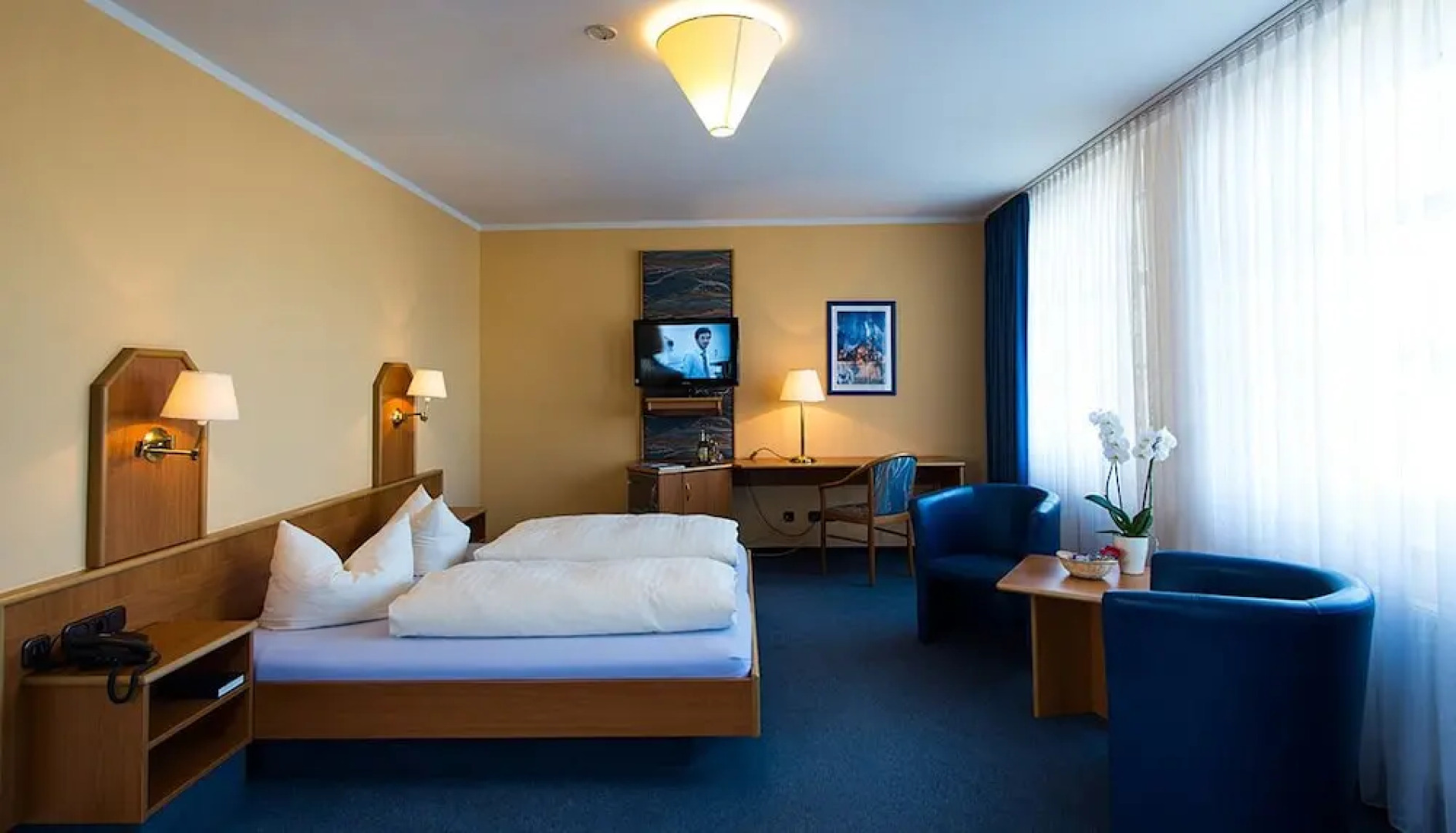 Hotel & Restaurant Residence