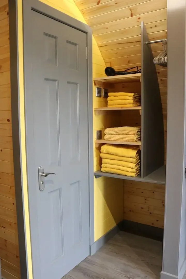 Glampods - 5 Berth Glamping Pod Elgin