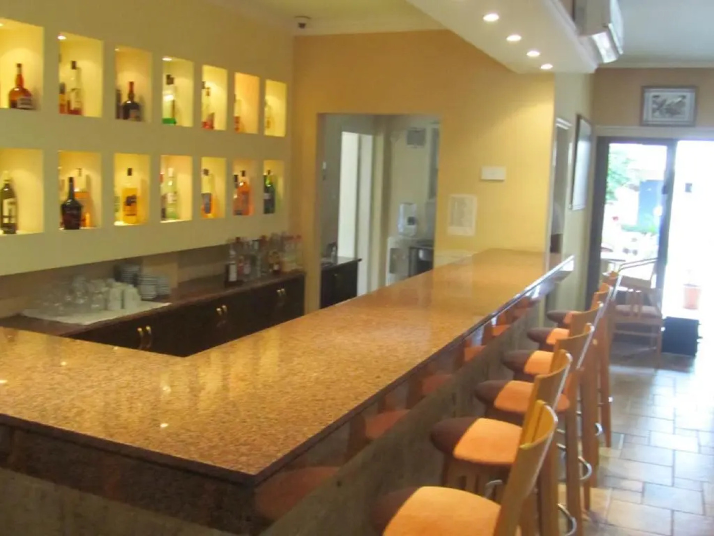 Helios Bay Hotel Apartments