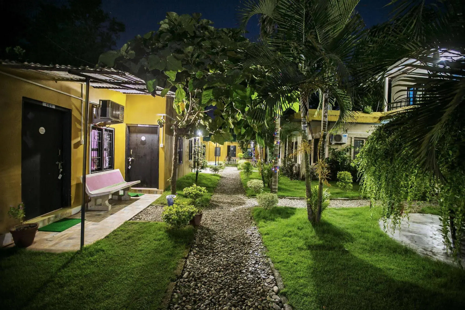 Sauraha Nana Hotel