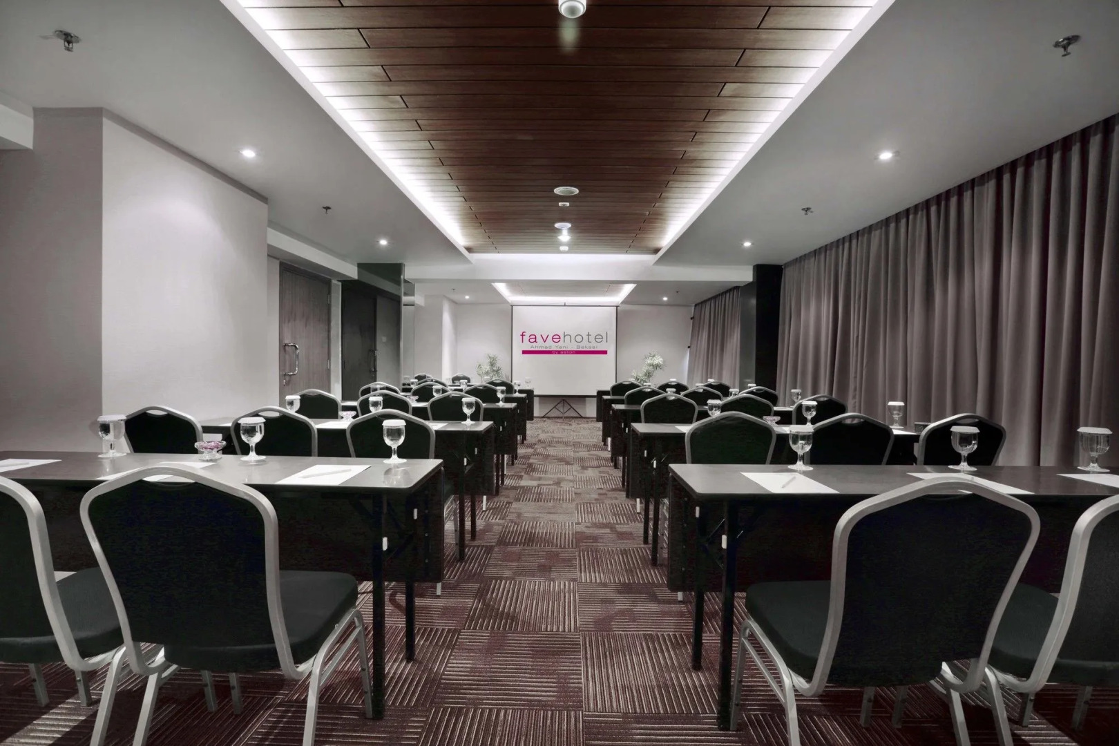 Yusra Inn Hotel Bekasi