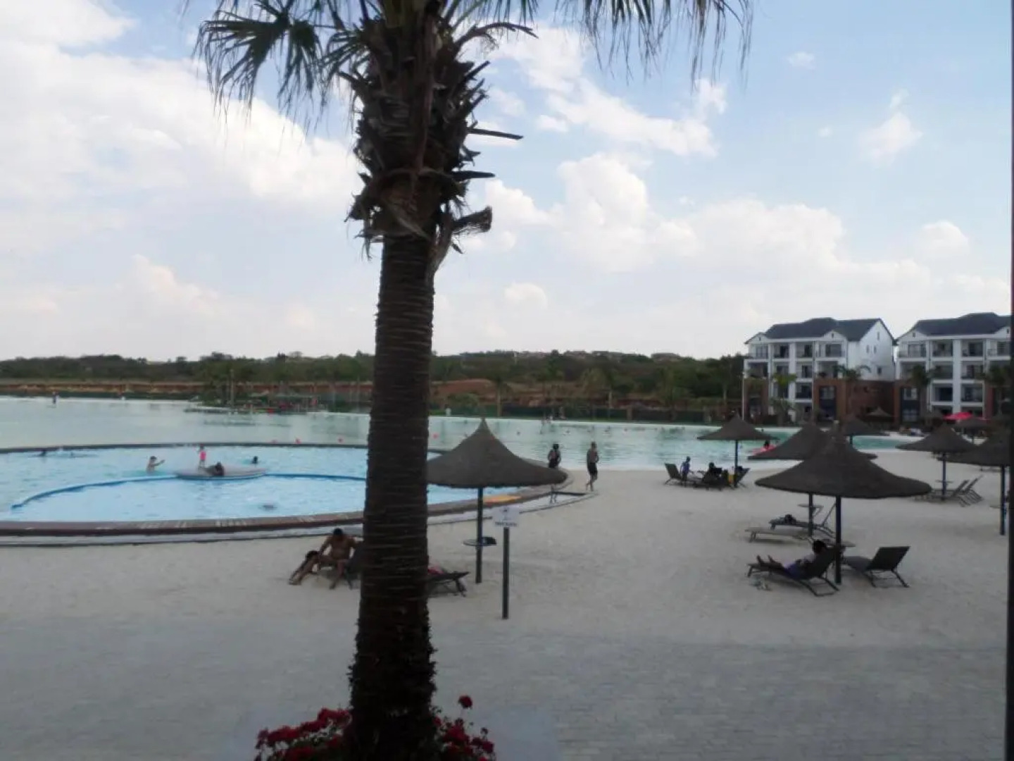 The Blyde Crystal Lagoon Cologne3