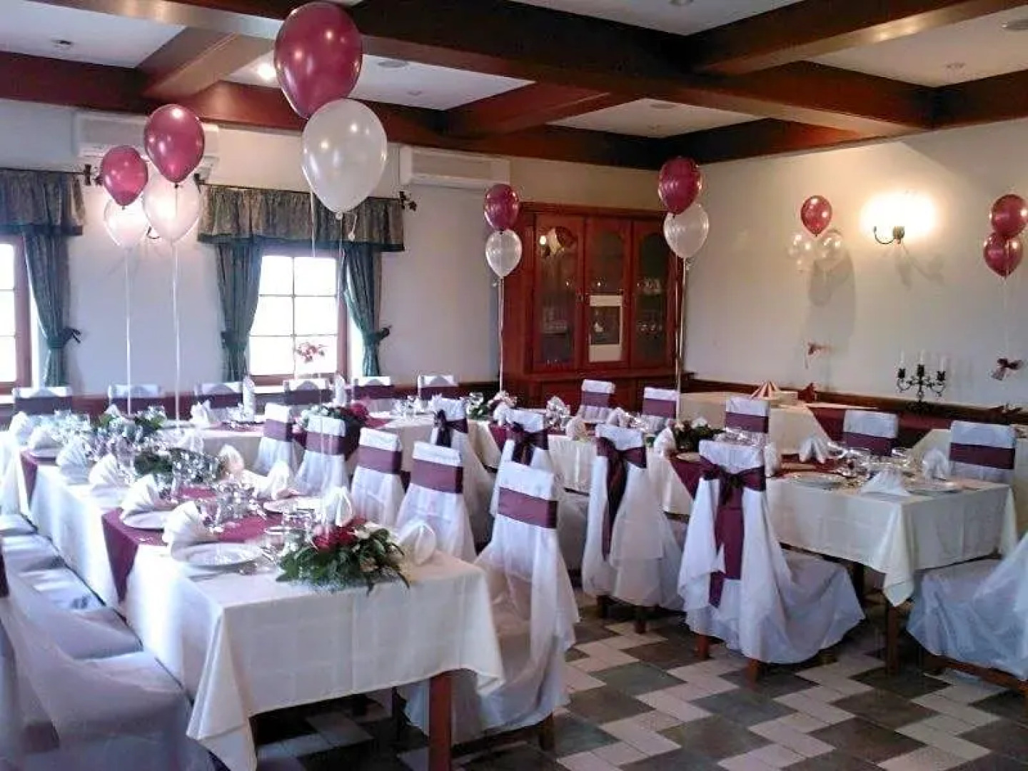 Egri Korona Borhaz es Wellness Hotel