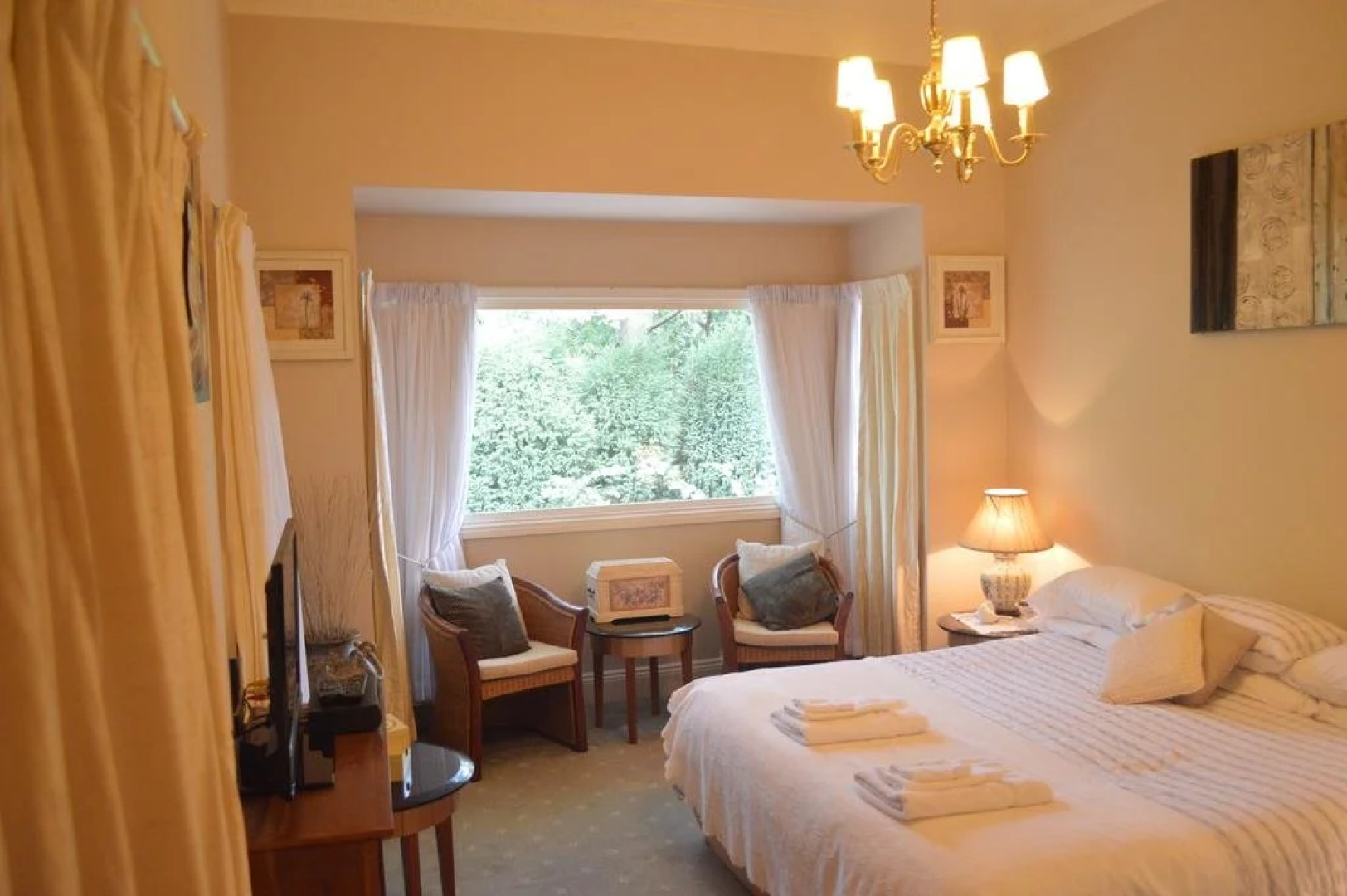 Strathburn Cottage Luxury Bed & Breakfast