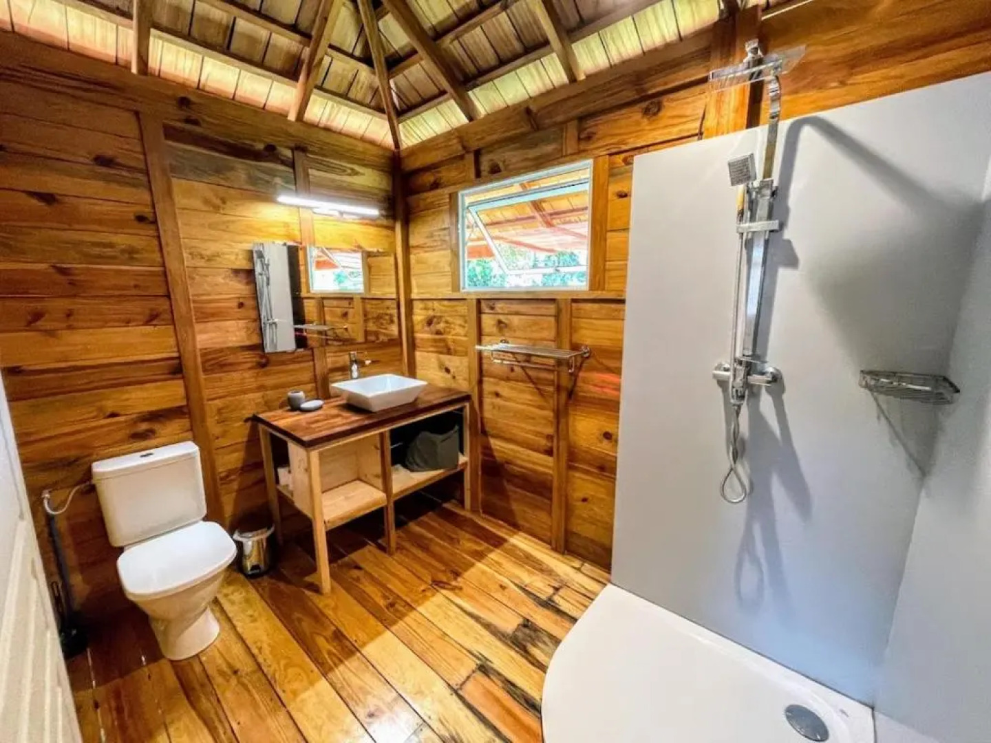 Raiatea - Nautilus Bungalow Pool