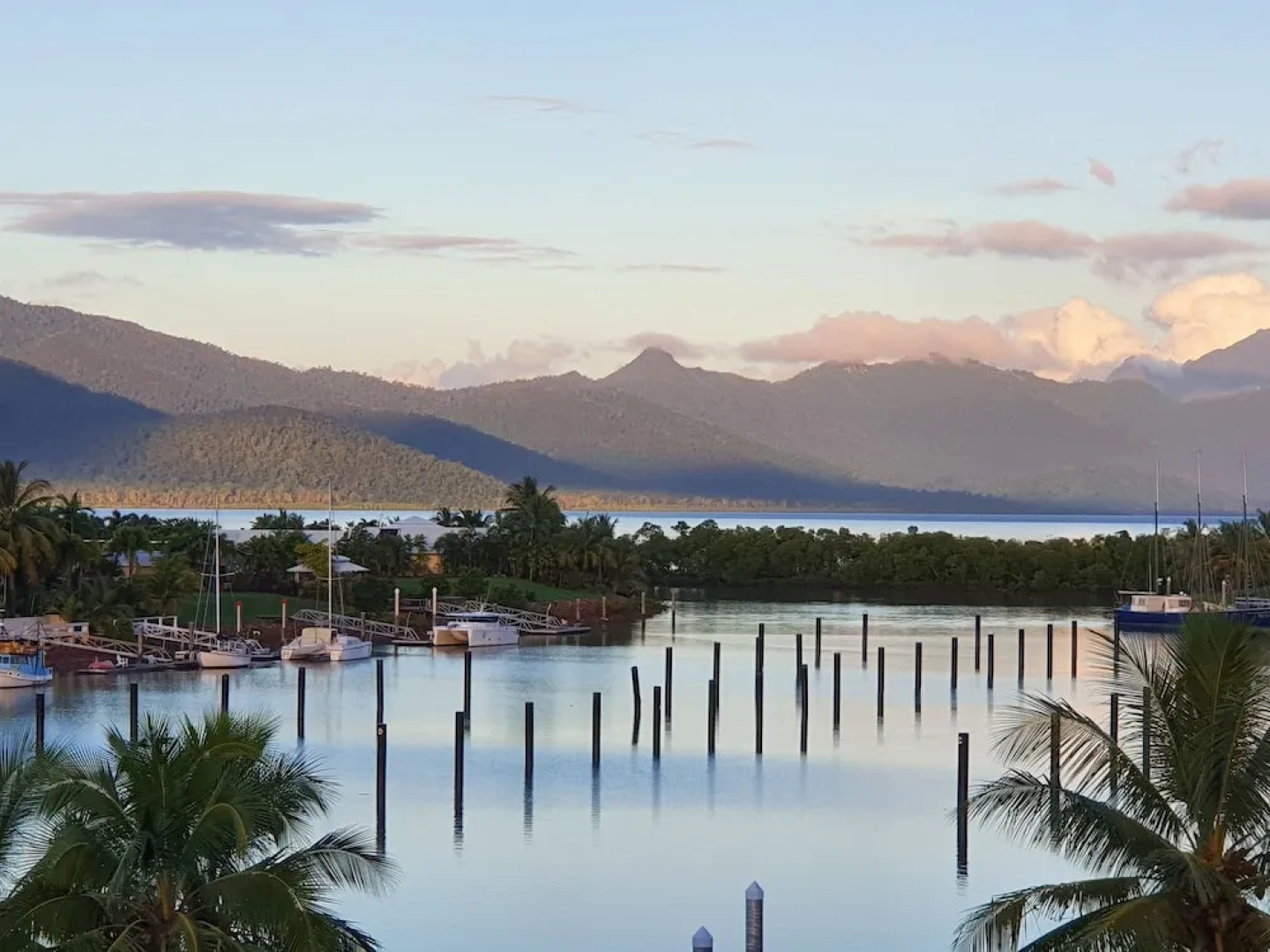 Hinchinbrook Harbour Holiday Apartments