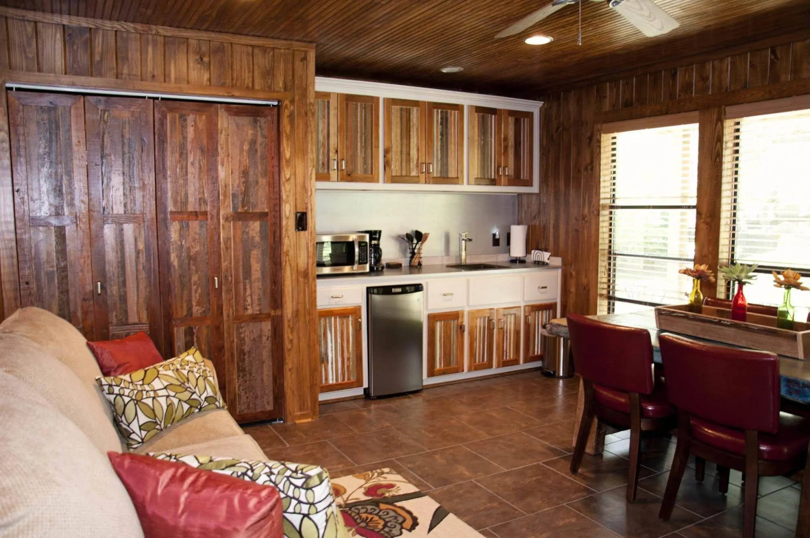 Live Oaks Bed and Breakfast