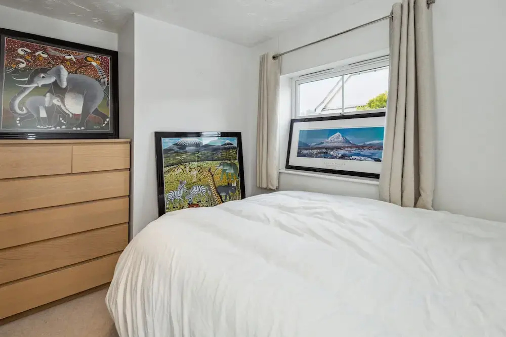 Urban Oasis - Modern 2B/2B Retreat Near Nature