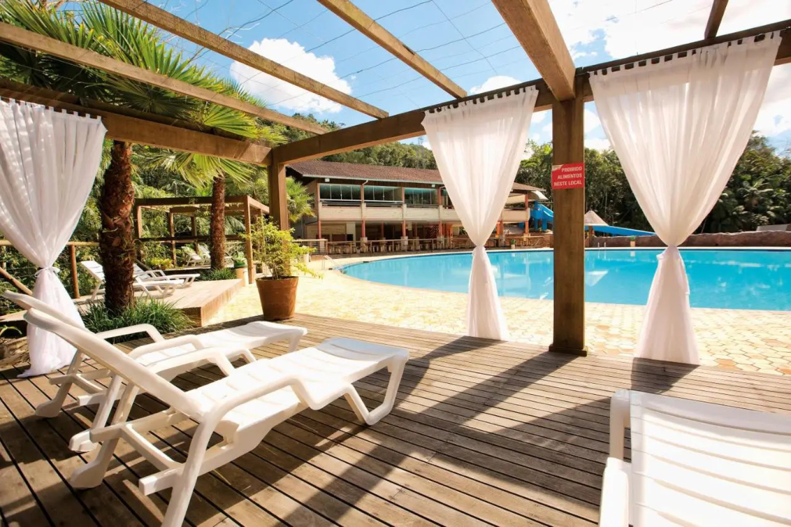 Parque Aquático Cascanéia