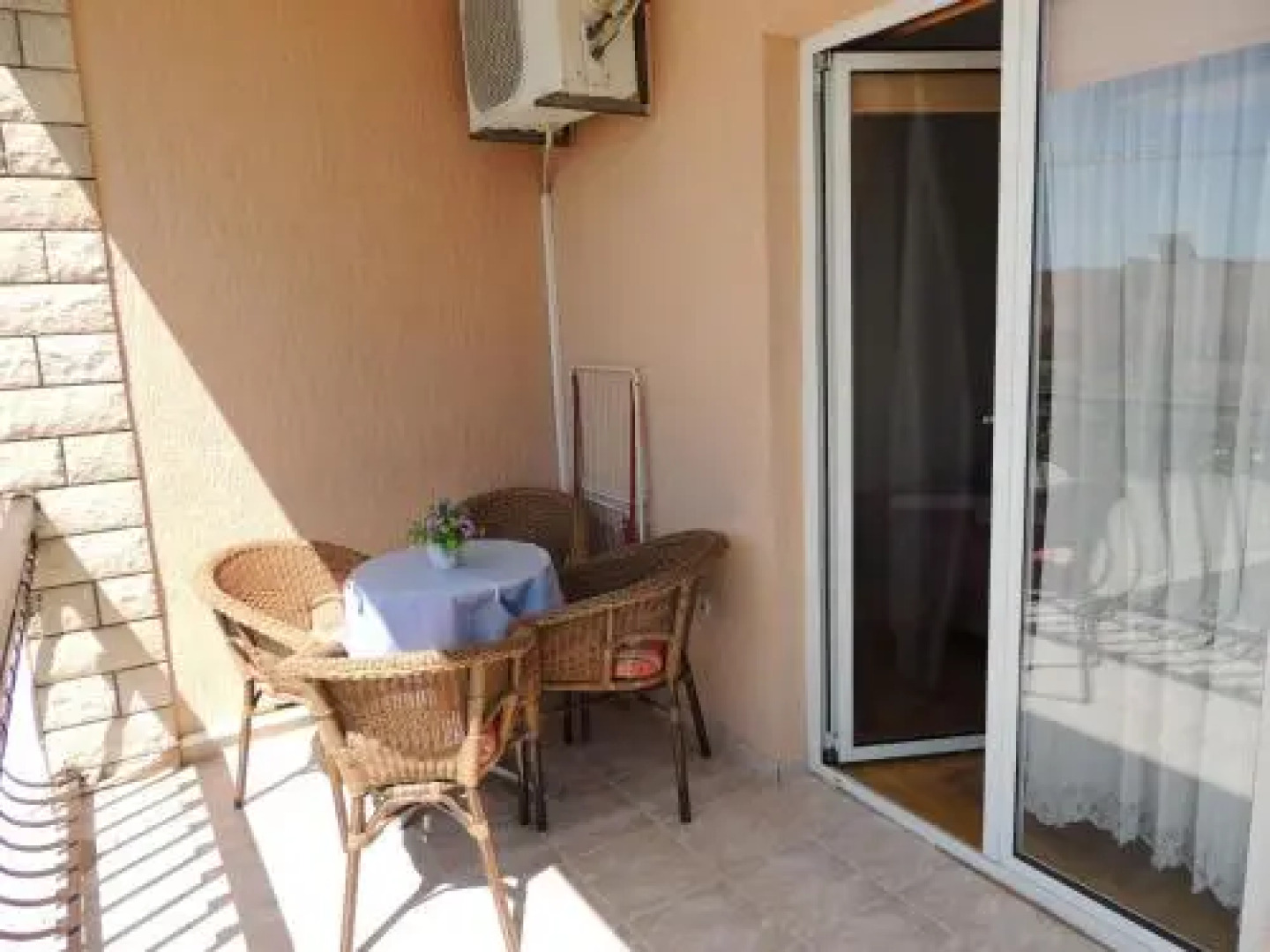 Apartmani Sutic & Restaurant San