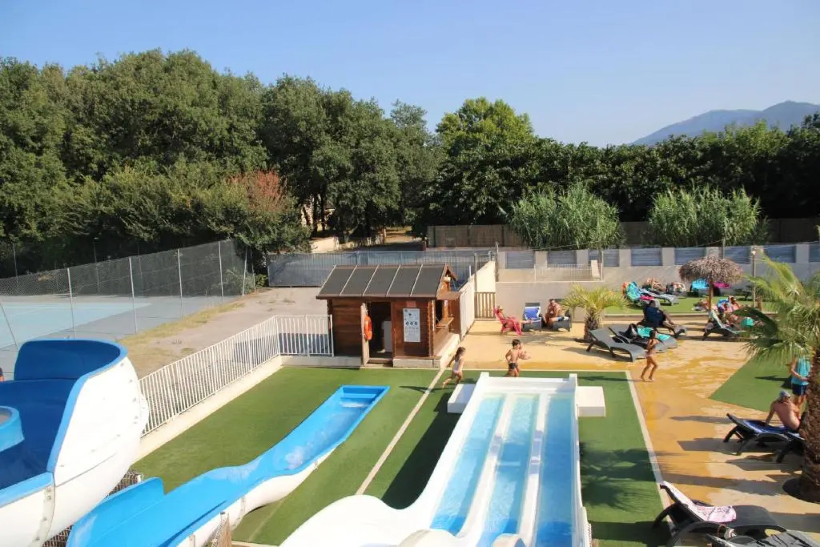 Camping Paradis Le Pearl