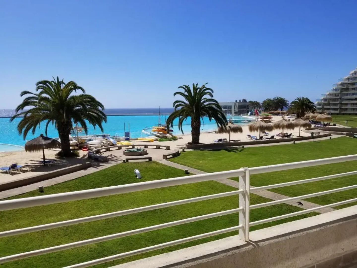 San Alfonso del Mar Frente al Mar
