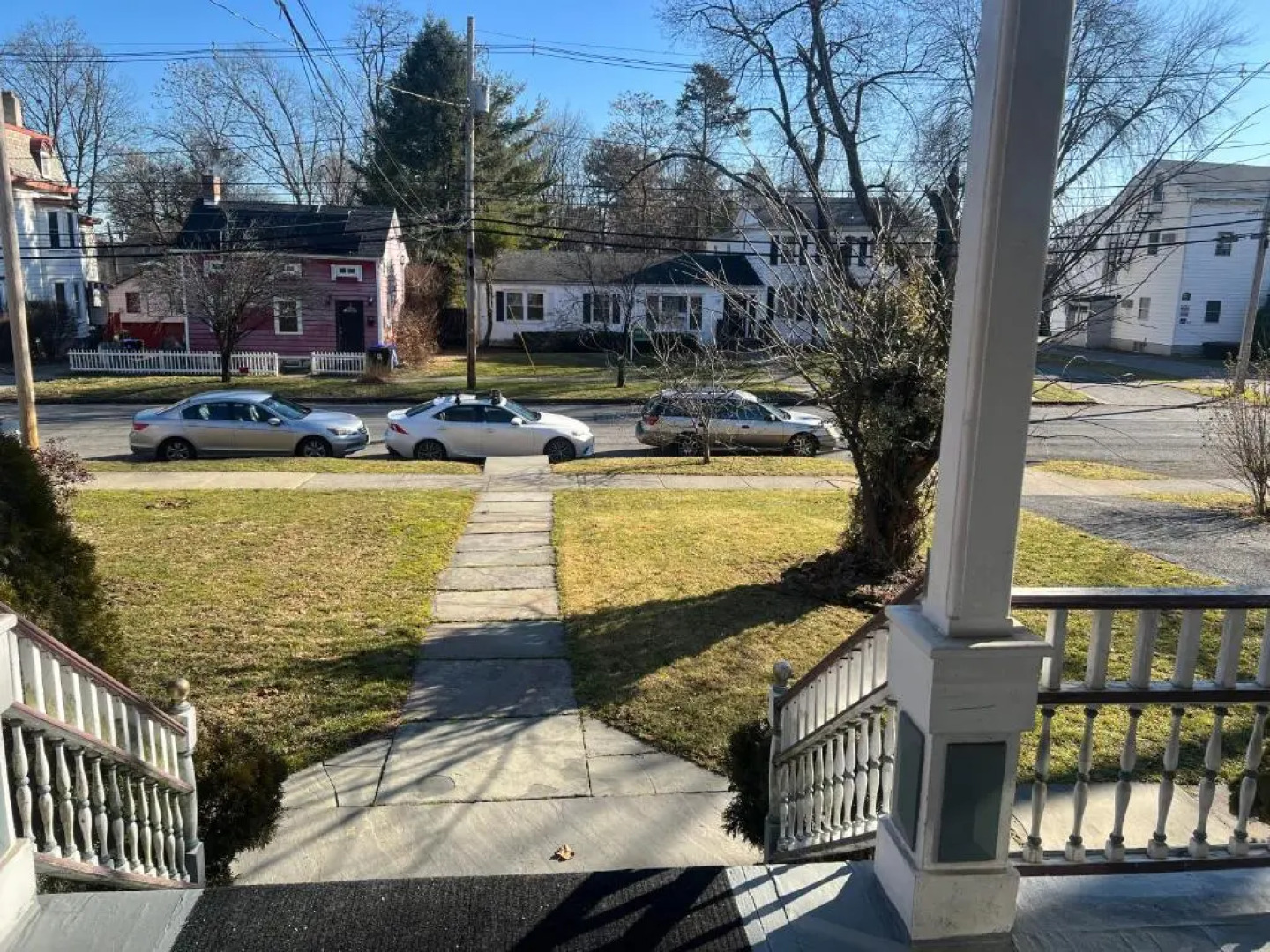 1 Br Private Victorian Apt in Convenient City Location on Half Acre Sleeps 4