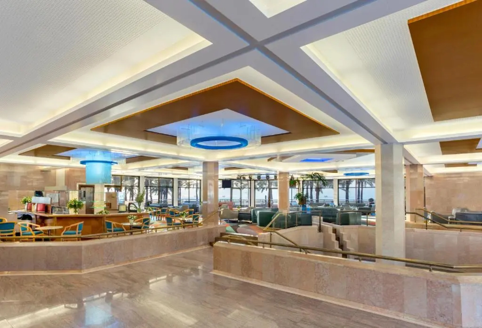 Gai Beach Resort Spa Hotel