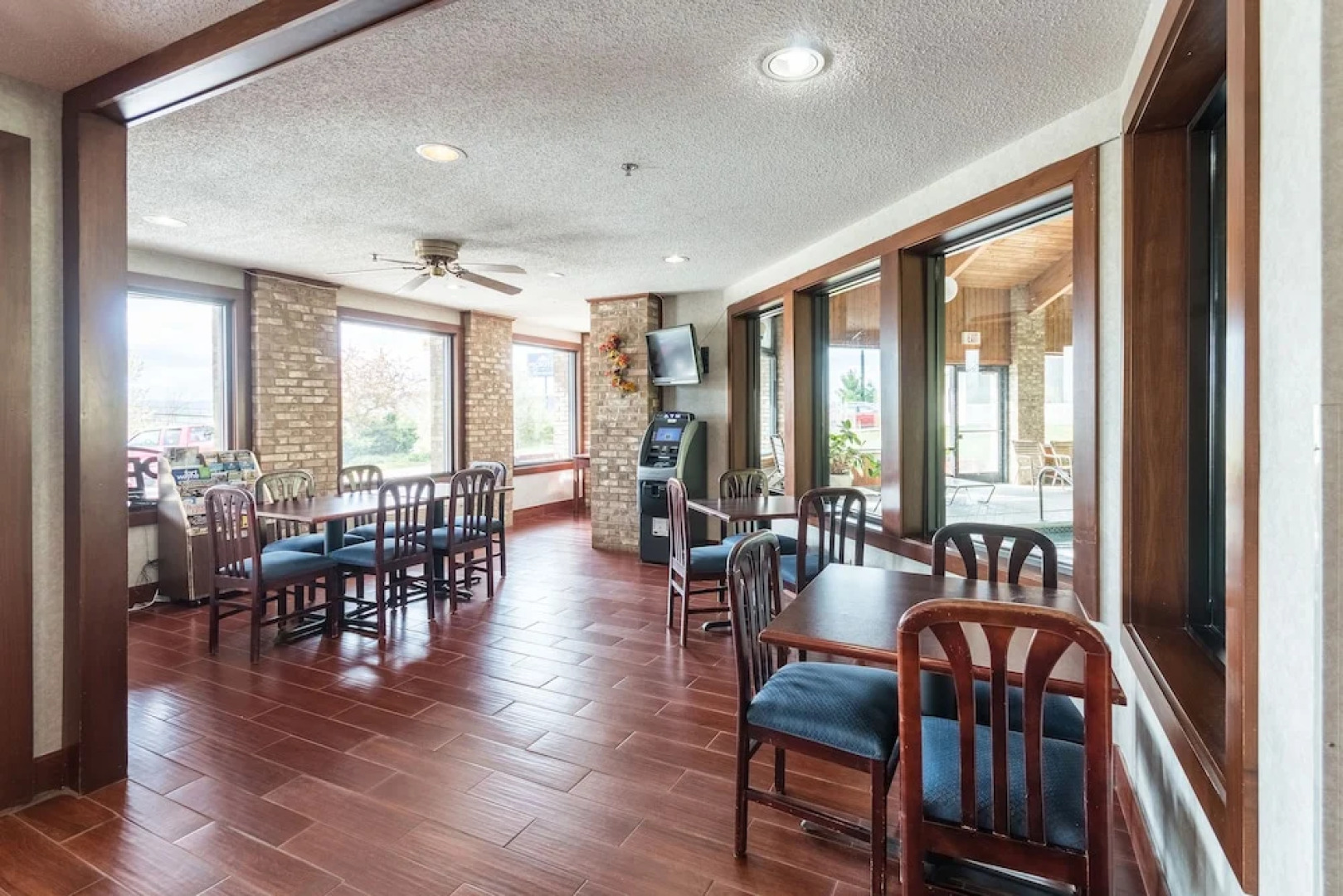 Quality Express Inn & Suites Mineral Wells