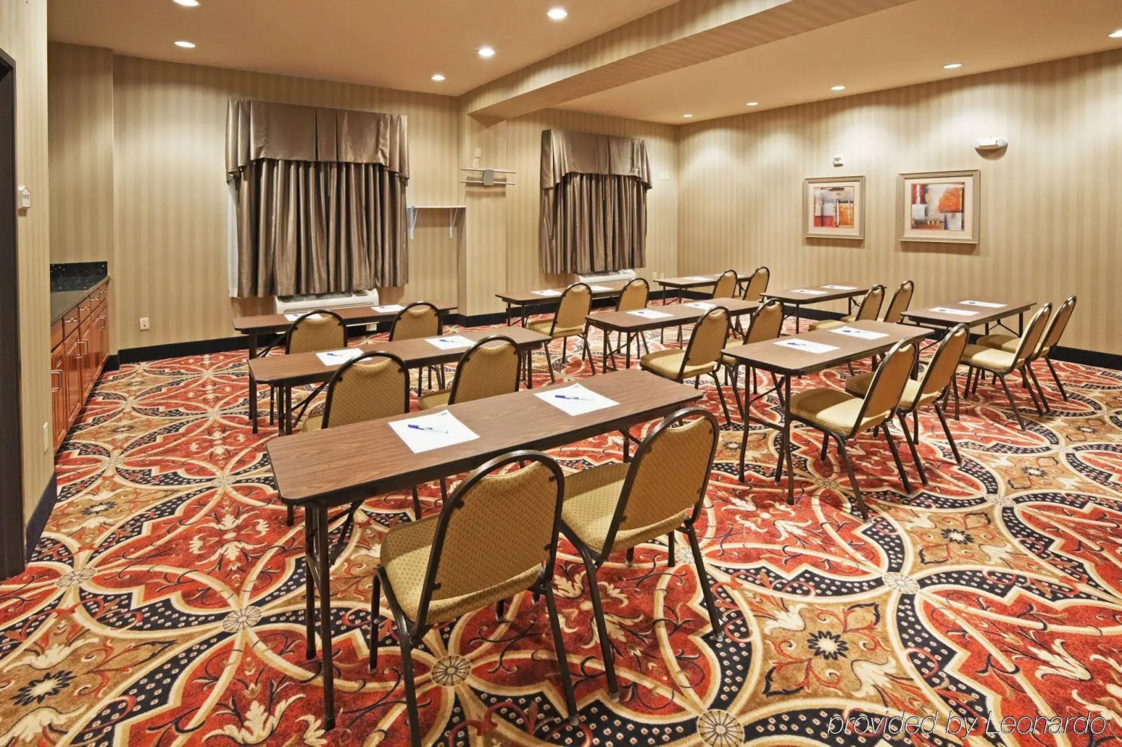 Holiday Inn Express Hotel & Suites Corsicana by IHG