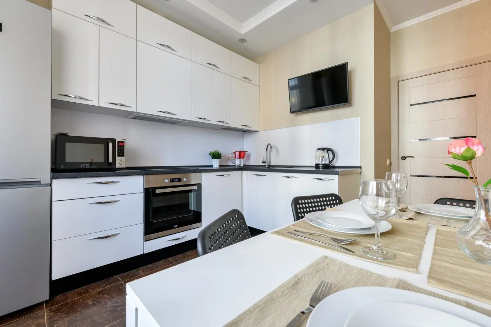 Апартико на Парфеновской 5