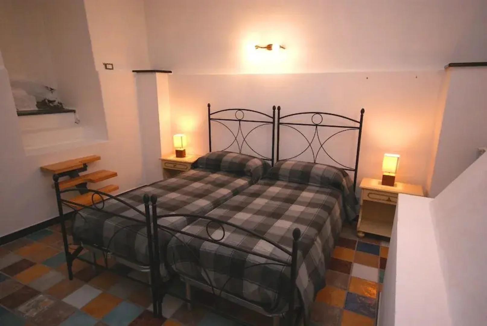 via giulia augusta, 39 Apartment