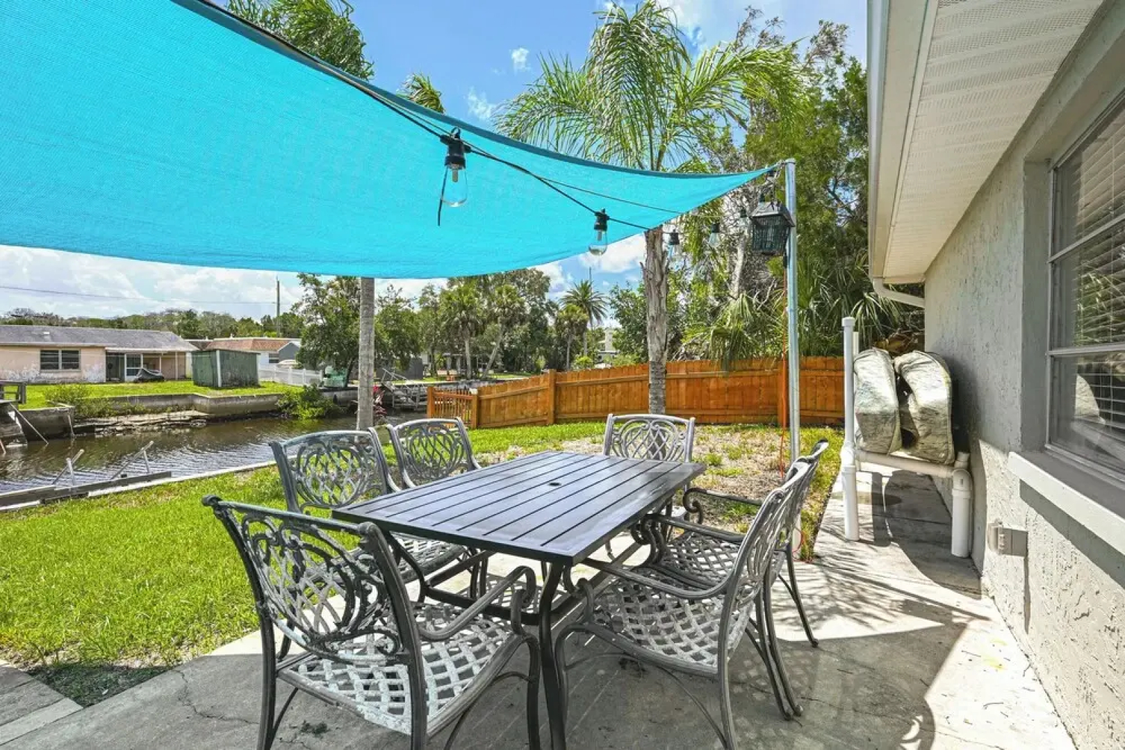 Swim, Fish & Relax: Port Richey Gem w/ Yard!