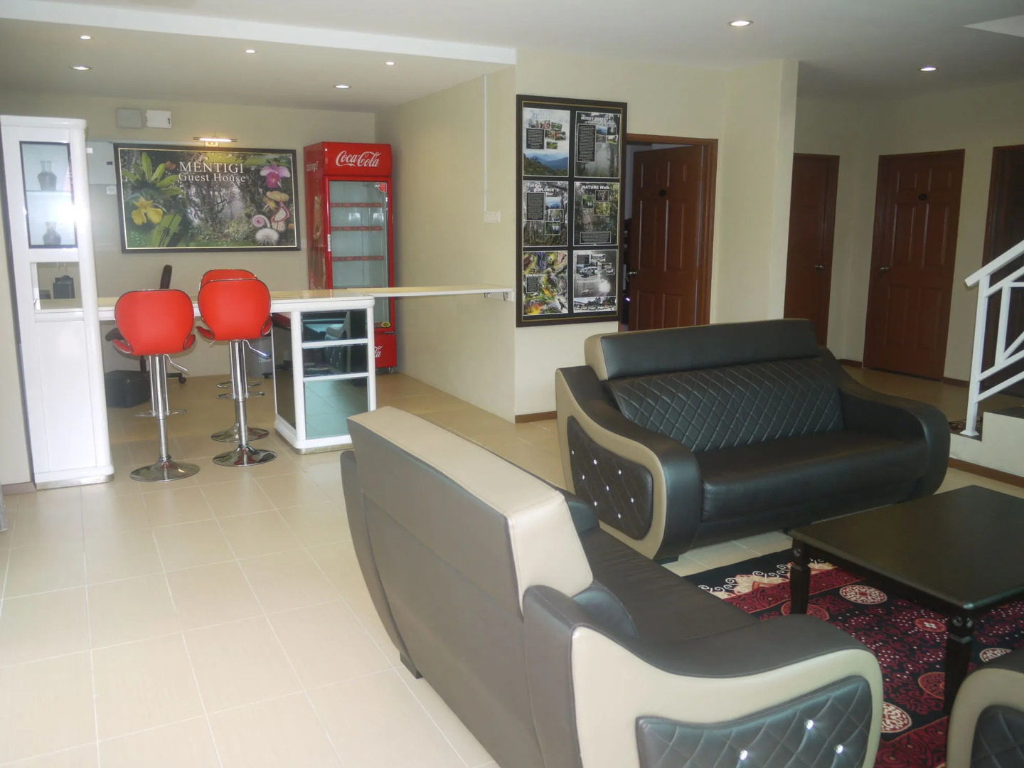 Rovers Inn formerly known as Mentigi Guesthouse