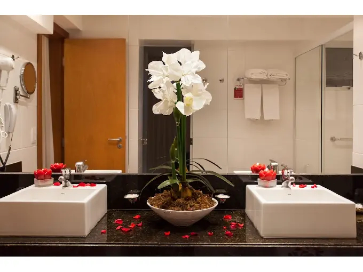 Ramada by Wyndham Lagoa Santa INTL Airport/Belo Horizonte