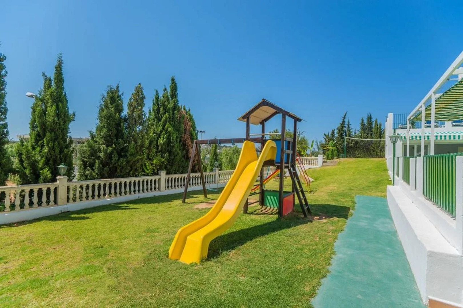 Апарт-отель Holiday Center Santa Ponsa