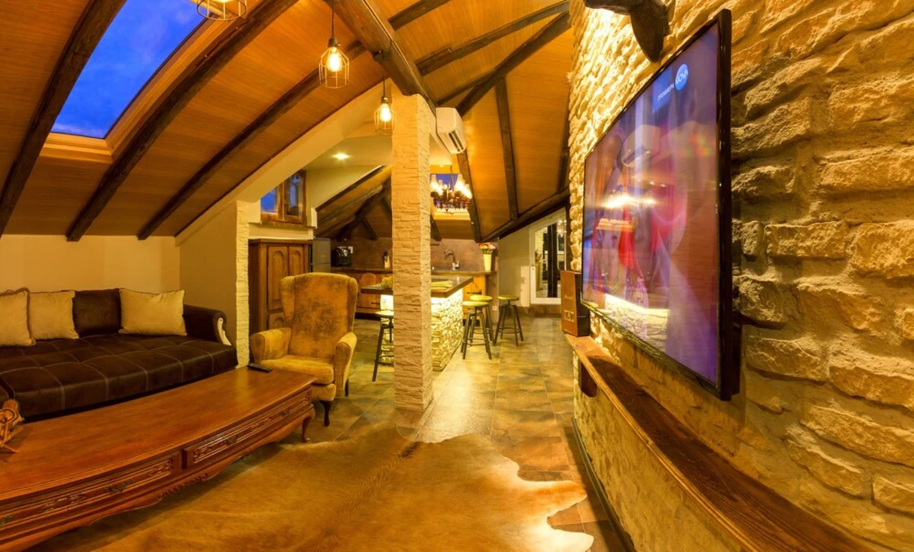 Penthouse Suites Rakovska Apartments