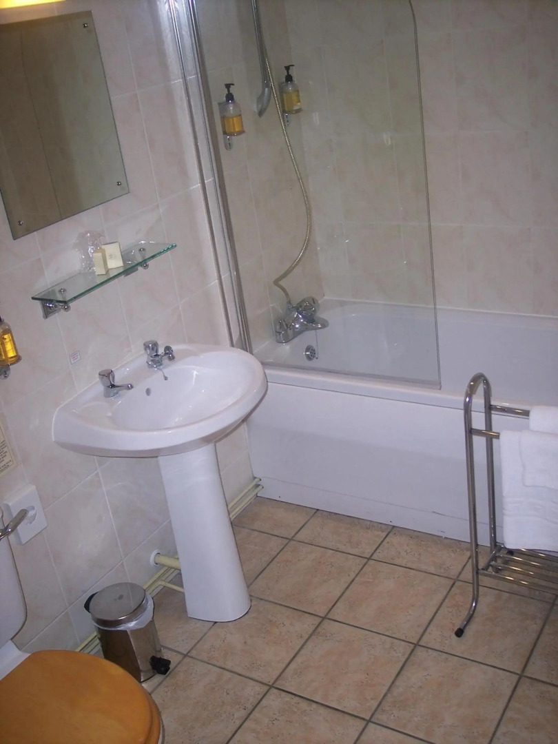 Oliver Cromwell Hotel