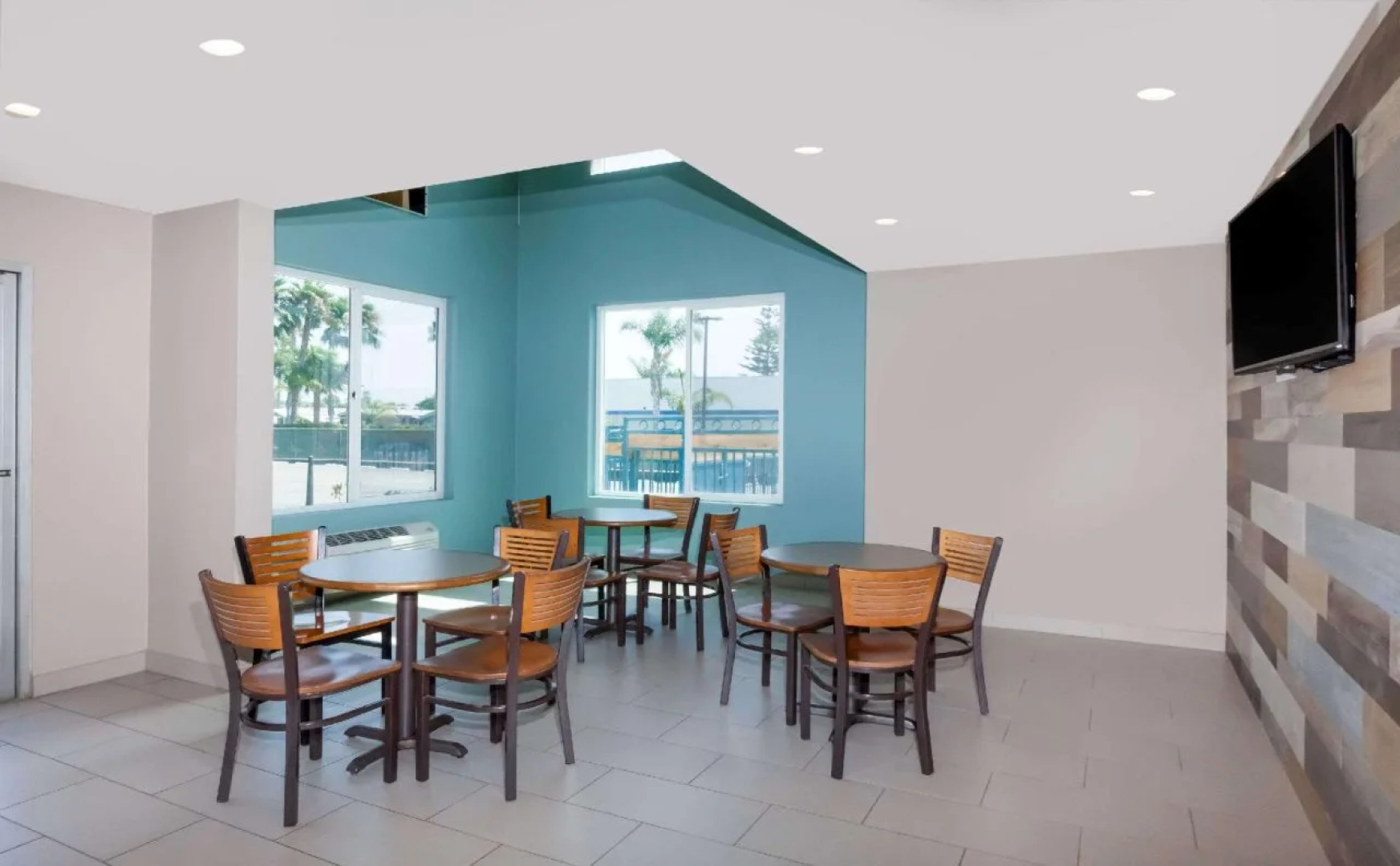 Super 8 Imperial Beach