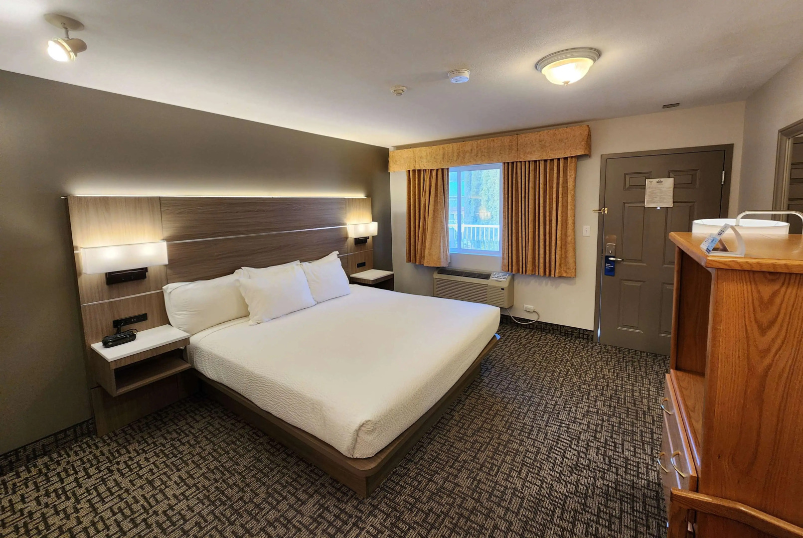 Days Inn & Conference Centre by Wyndham Penticton